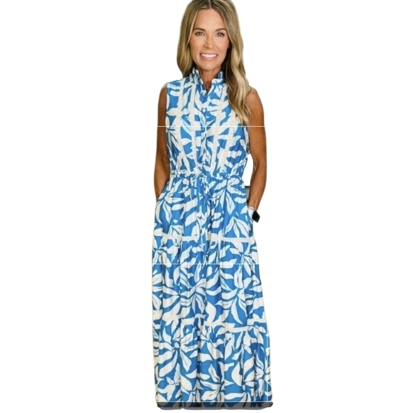 entro Dresses & Skirts - Womens Floral Print Maxi Dress Blue White Long Dress Size Small    Ruffled Beach